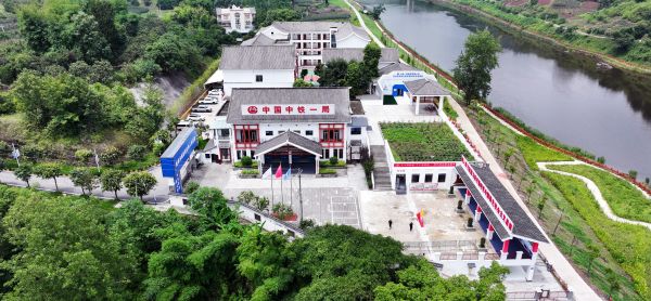 中铁一局宜涪高铁重庆段站前8标项目经理部驻地（压题图片）——王利 摄